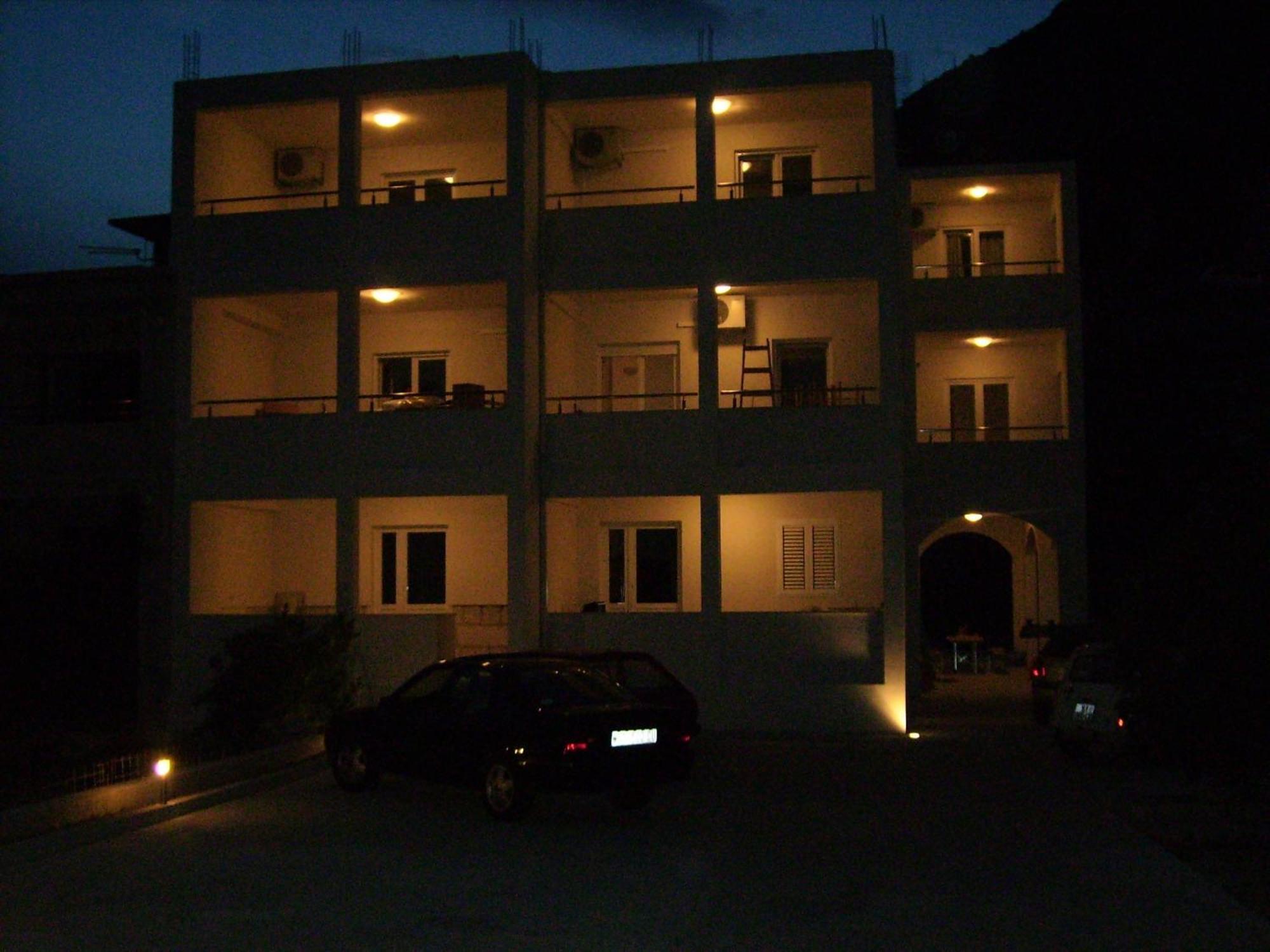 Apartments Ante オミシュ エクステリア 写真