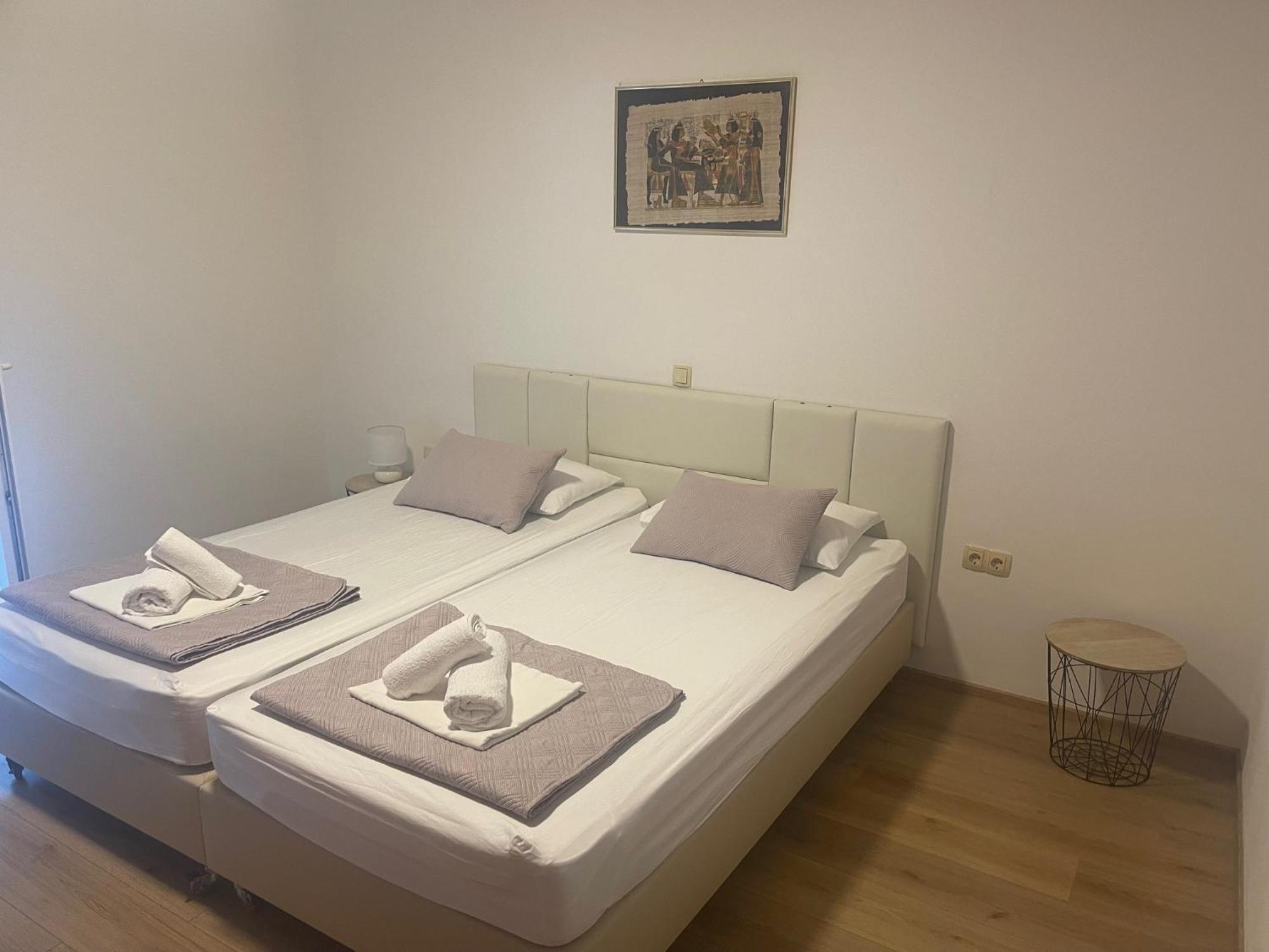 Apartments Ante オミシュ エクステリア 写真