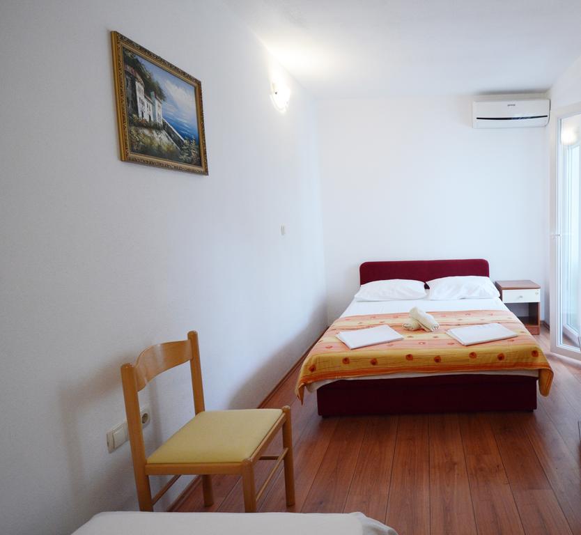 Apartments Ante オミシュ エクステリア 写真