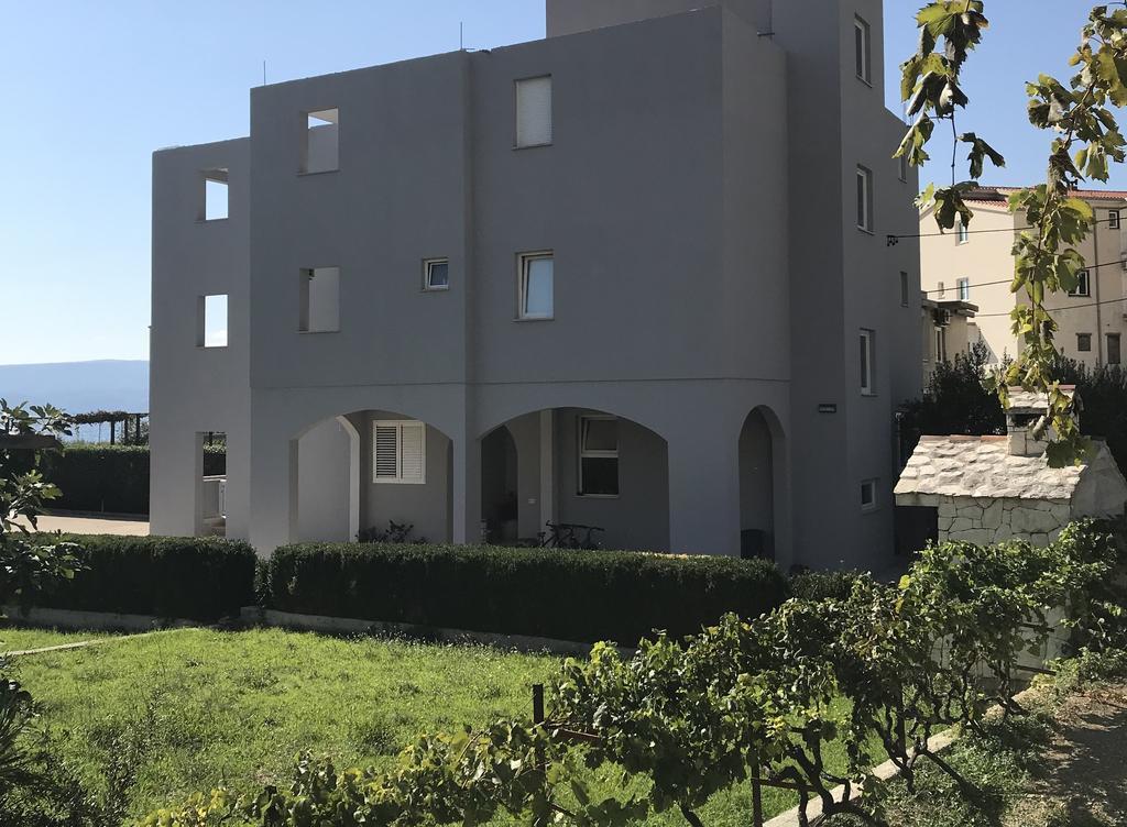 Apartments Ante オミシュ エクステリア 写真