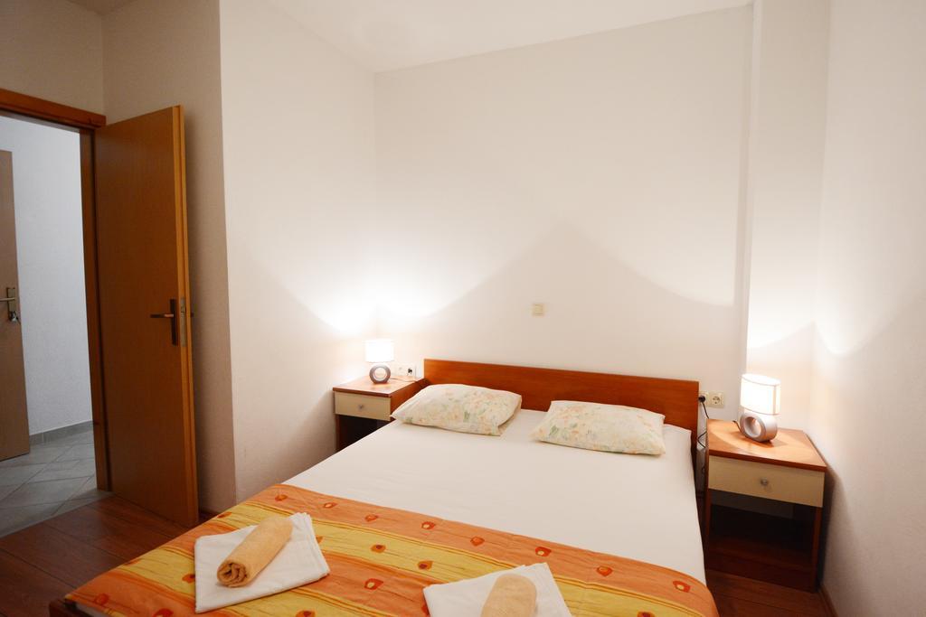 Apartments Ante オミシュ エクステリア 写真